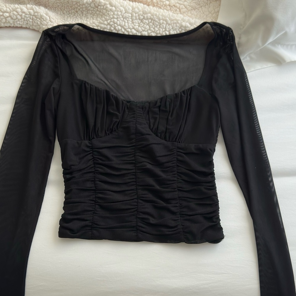 Tiger mist long sleeve mesh crop top